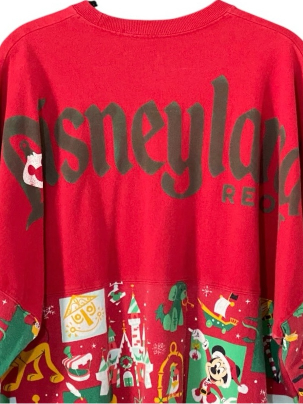 Disney Christmas Spirit Jersey L Mickey Minnie Pluto Holiday Parks Red - Picture 6 of 8